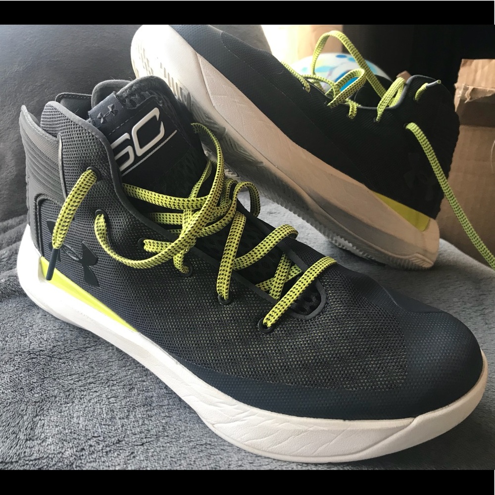Under Armour Steph Curry basketball shoes Sz 11